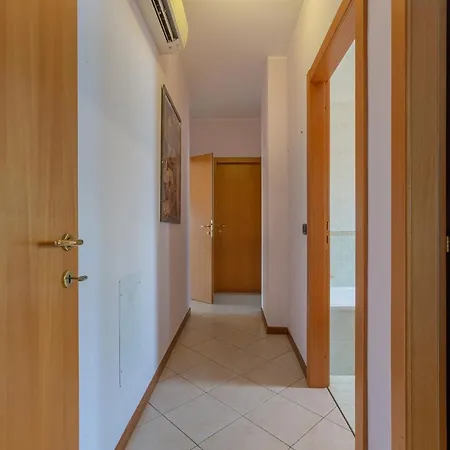 Parco Del Velodromo Comfortable Apartment Bologna Exterior photo
