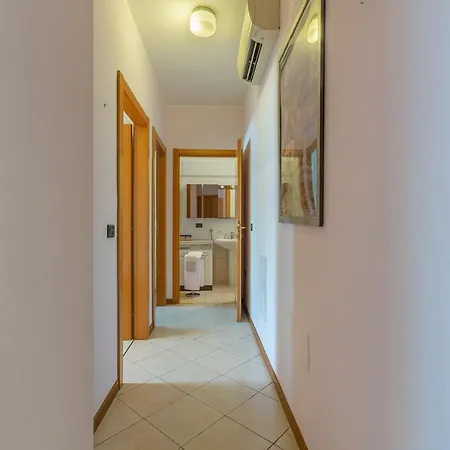 Parco Del Velodromo Comfortable Apartment Bologna Exterior photo