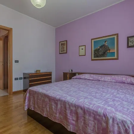 Parco Del Velodromo Comfortable Apartment Bologna Exterior photo